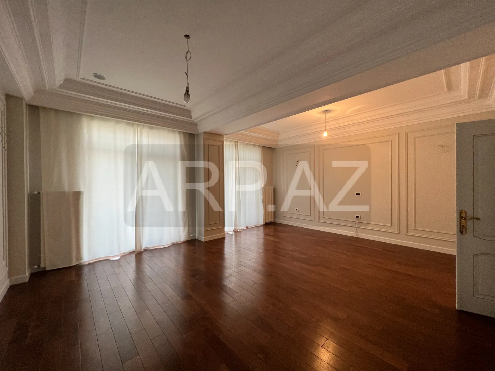 Ağ Şəhər Renesans МТК gallery image