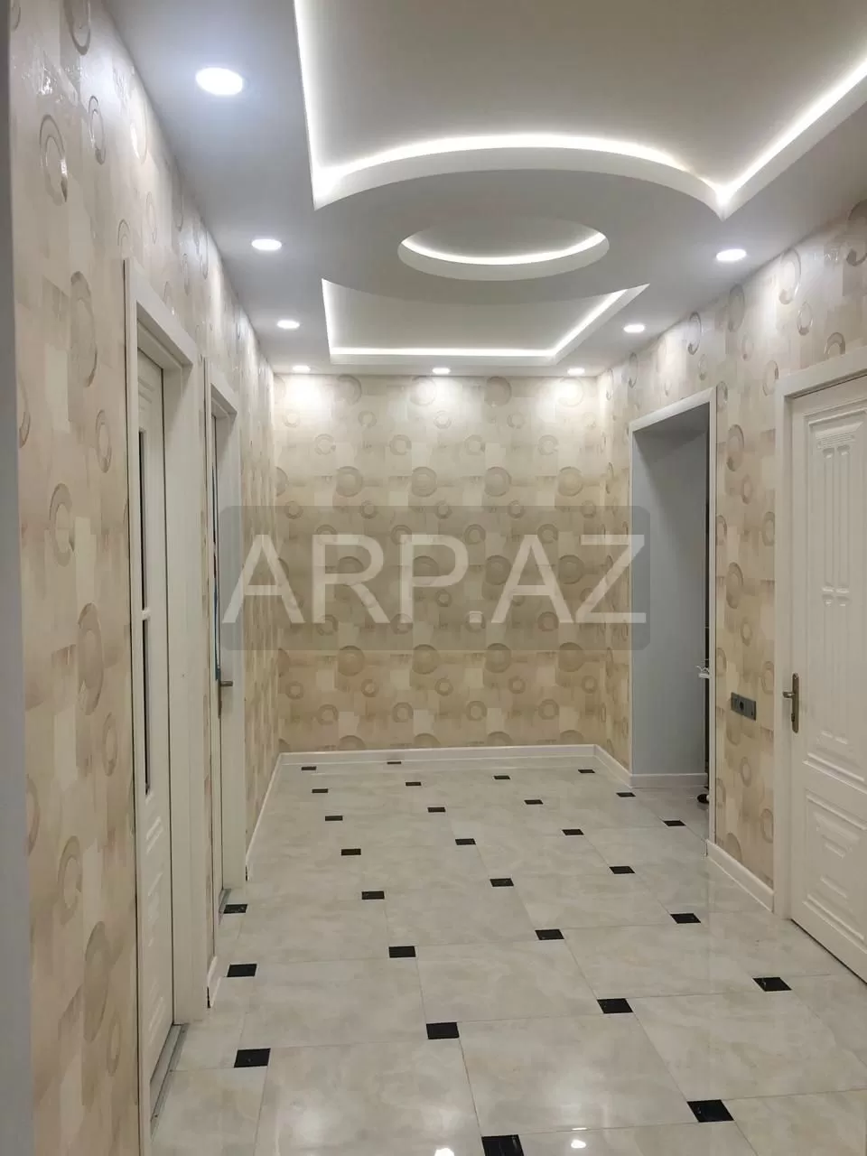 Grand Hyatt-da 3 otaqlı mənzil kirayə verilir