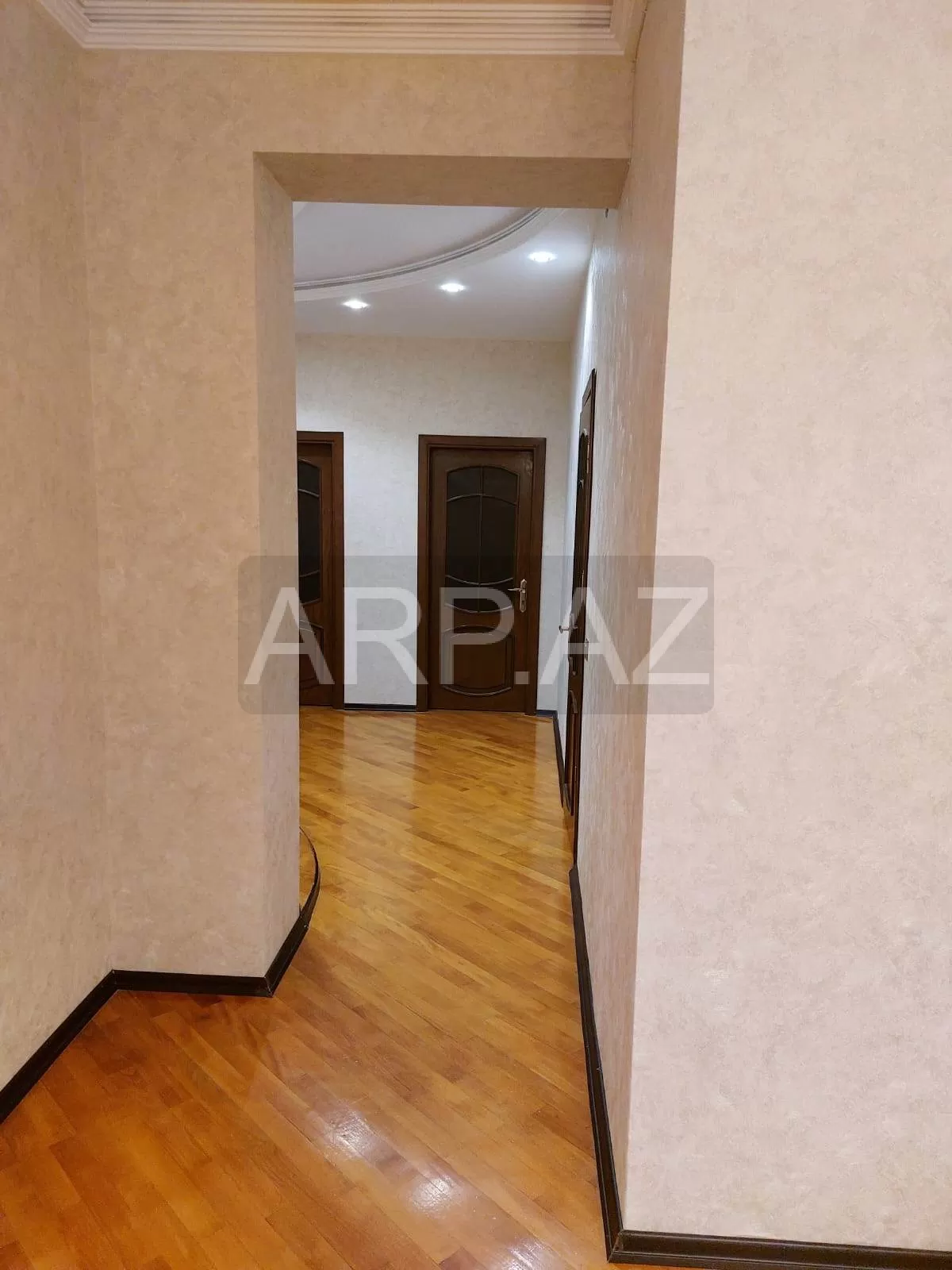 Megafun yaxınlığında 3 otaqlı mənzil kirayə verilir gallery image