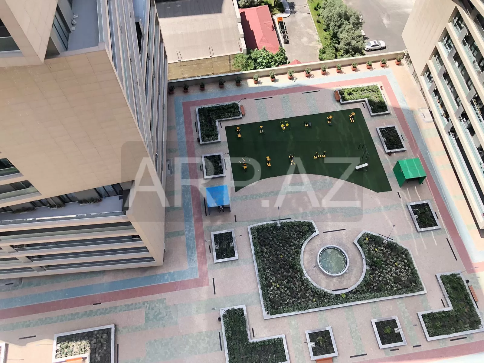 Grand Hyatt-da 3 otaqlı mənzil kirayə verilir