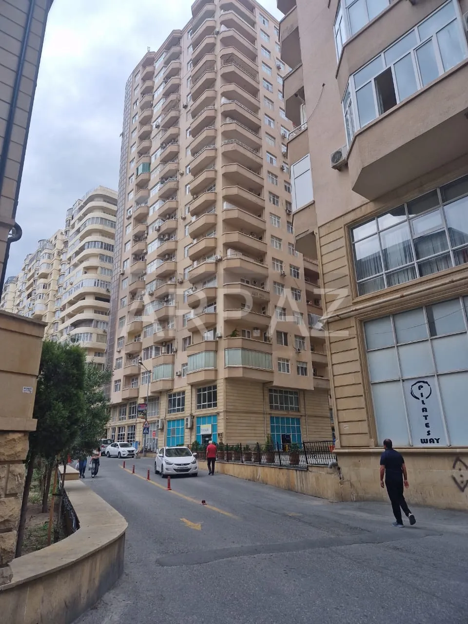 / İcarəyə verilir 3 otaqlı yeni tikili 140 m², 8 Noyabr m. gallery image